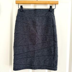 Honey punch grey bodycon skirt mid or mini. Size S